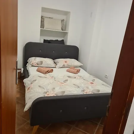 Apartma Ninah Apartment