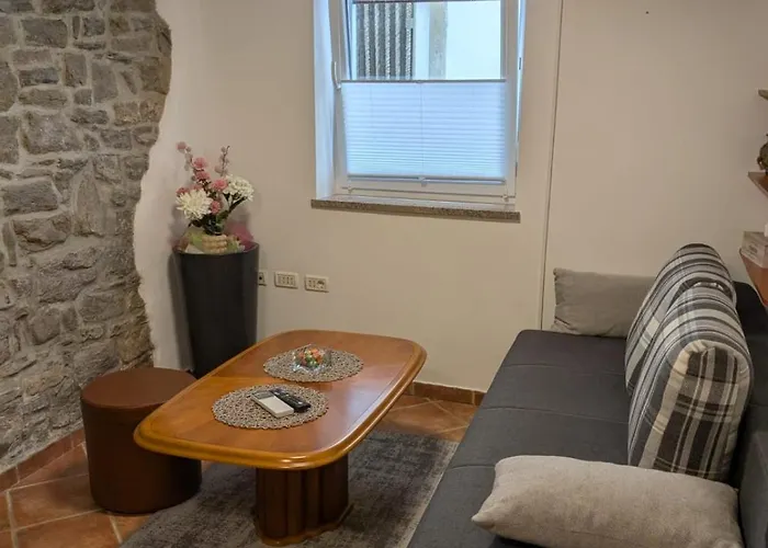 Apartma Ninah Апартаменты