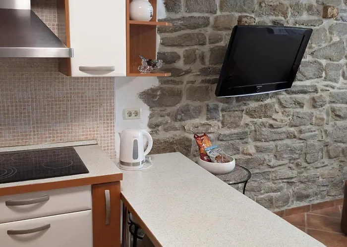 Apartma Ninah Апартаменты Копер